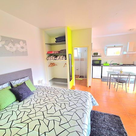 Discovery Apartment 桑塔纳 外观 照片
