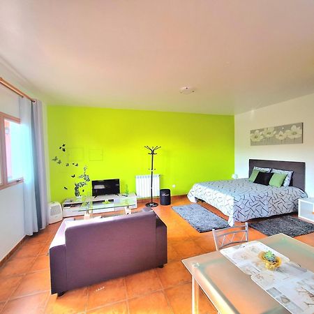 Discovery Apartment 桑塔纳 外观 照片