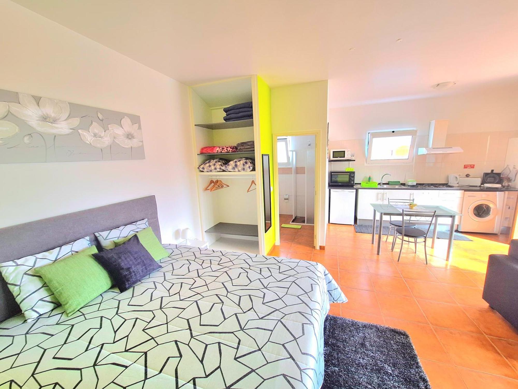 Discovery Apartment 桑塔纳 外观 照片