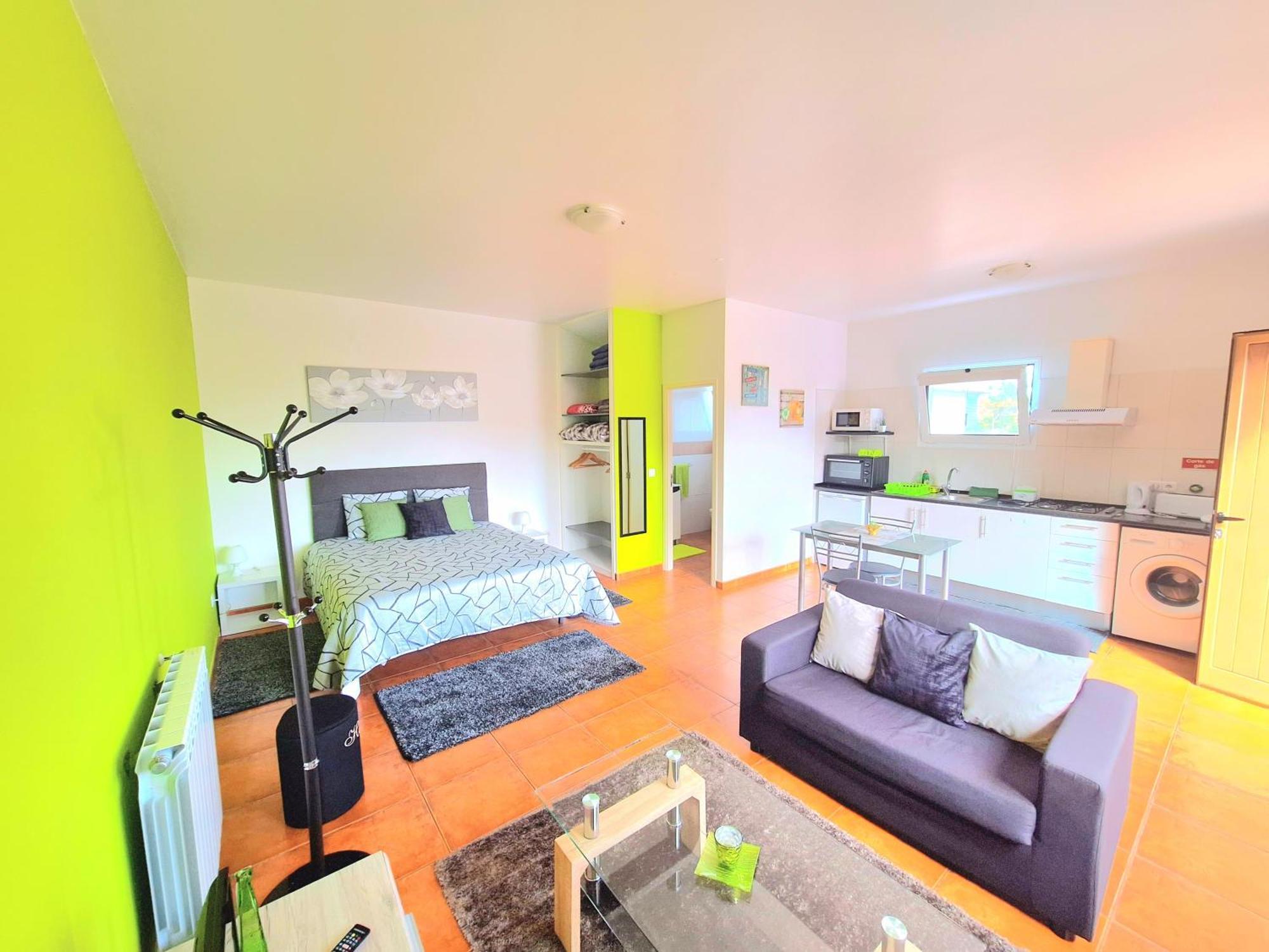Discovery Apartment 桑塔纳 外观 照片