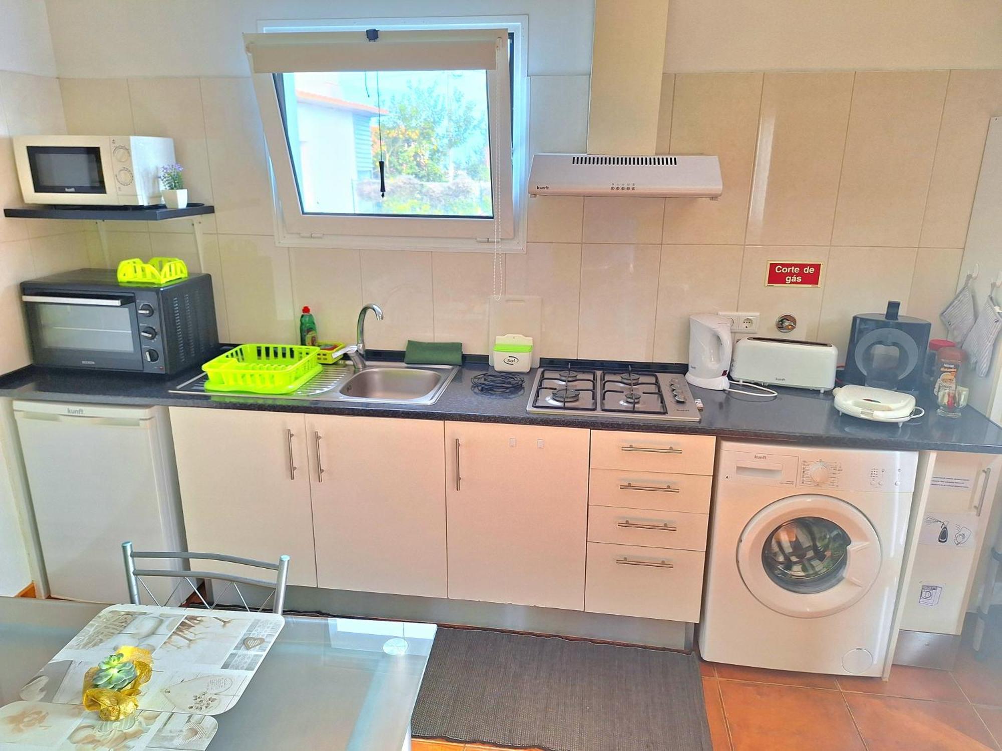 Discovery Apartment 桑塔纳 外观 照片