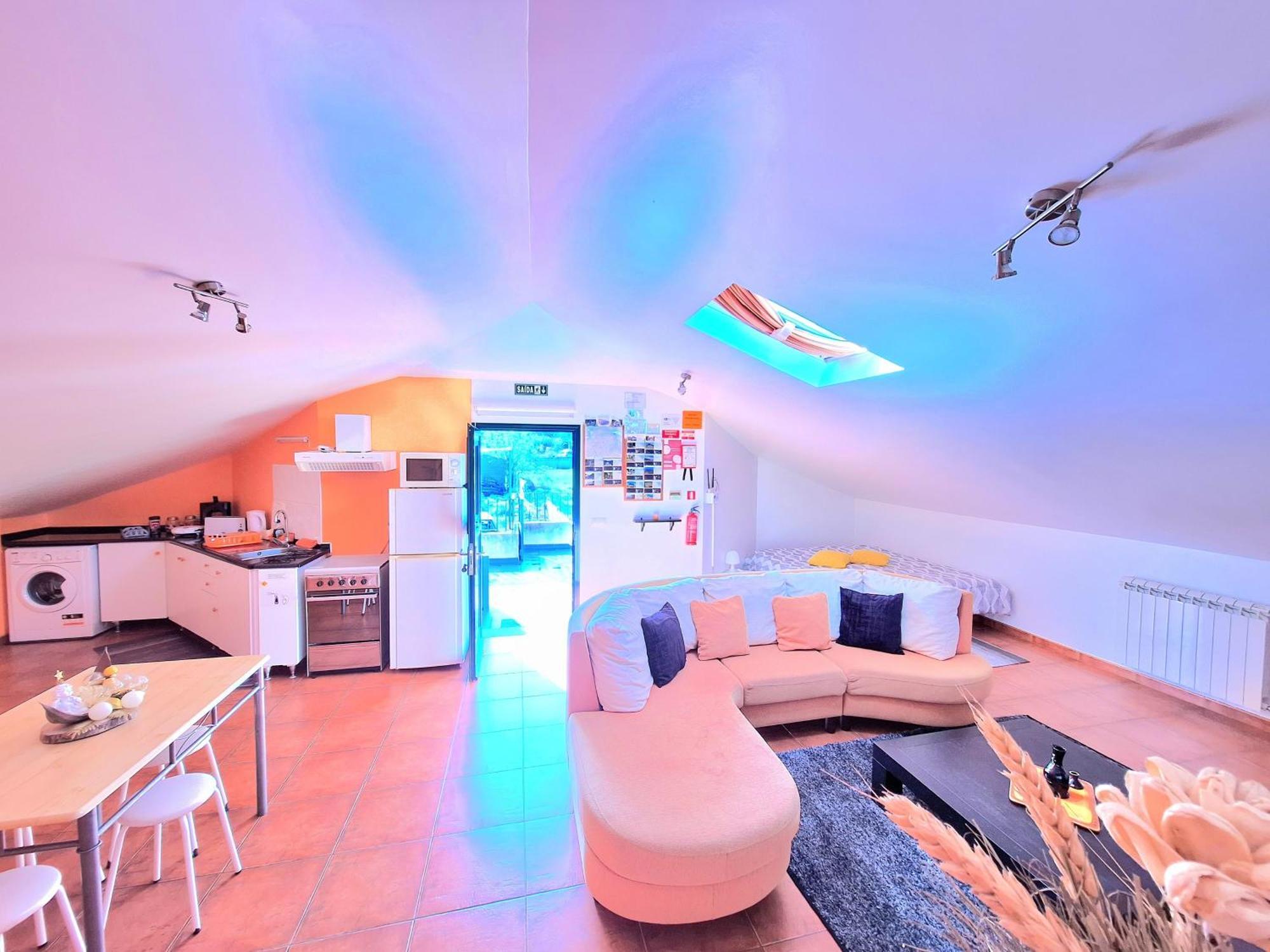 Discovery Apartment 桑塔纳 外观 照片