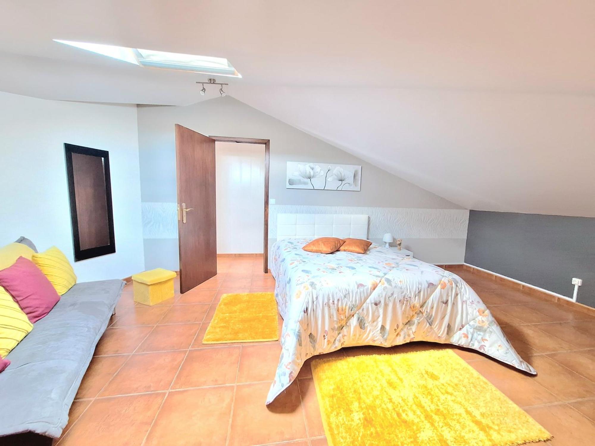 Discovery Apartment 桑塔纳 外观 照片