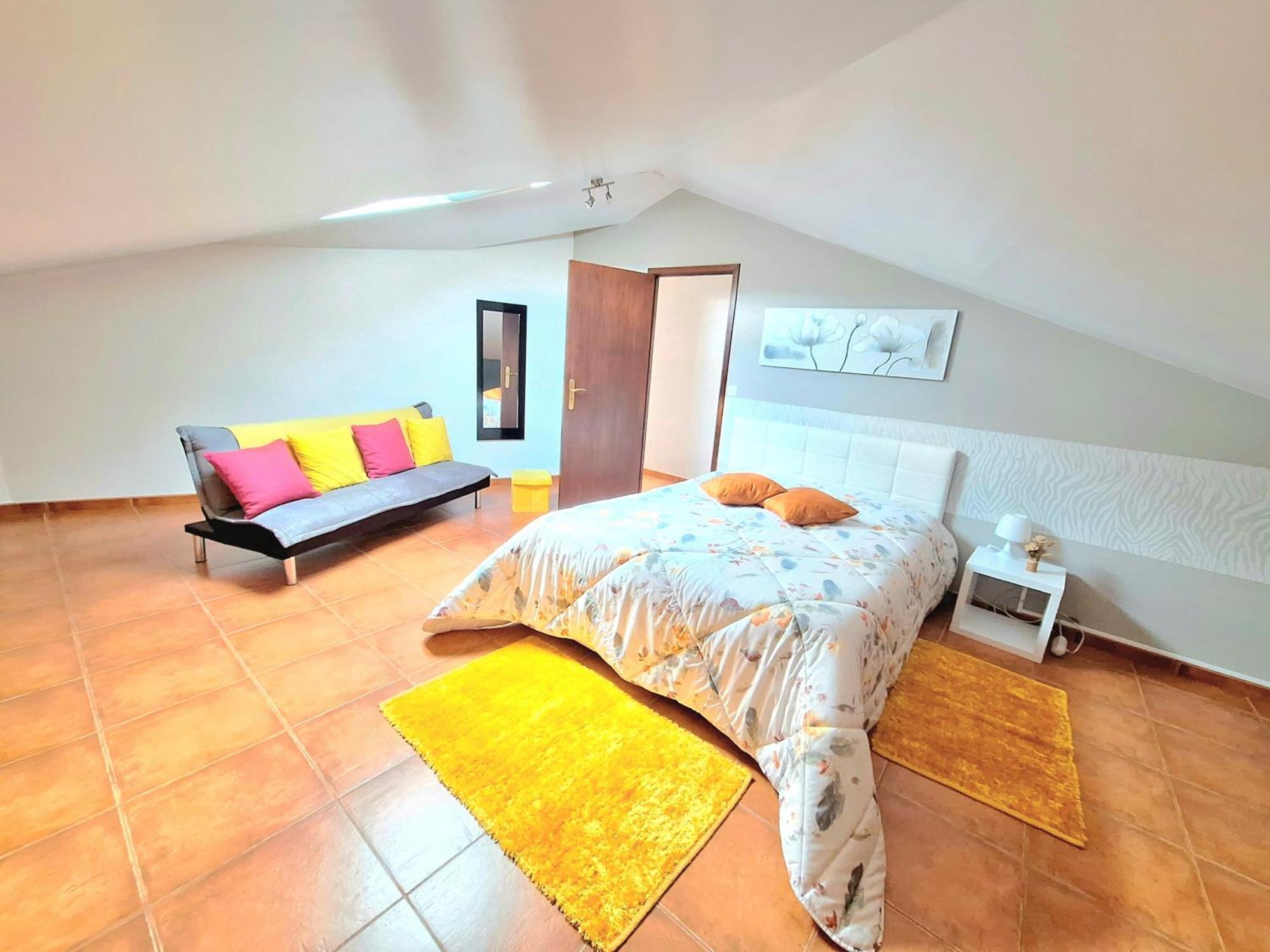 Discovery Apartment 桑塔纳 外观 照片
